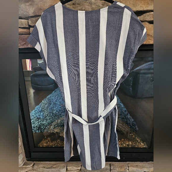 Roxy - blue and white striped dress - women's size large - Picture 4 of 5